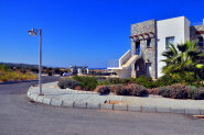 Two-bedroom penthouse in a seaside complex at price 33% below the market value
