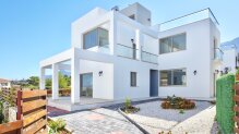 New villa in foothiils of Alcancak