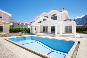 Elite complex of villas in just 50 m away from the sandy beach