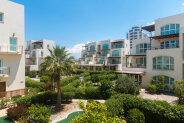 Three-bedroom garden apartments in a beach complex. Twice below the market value!