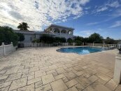 Luxury villa in Girne with a large plot of land